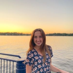 Meet your Posher, Courtney